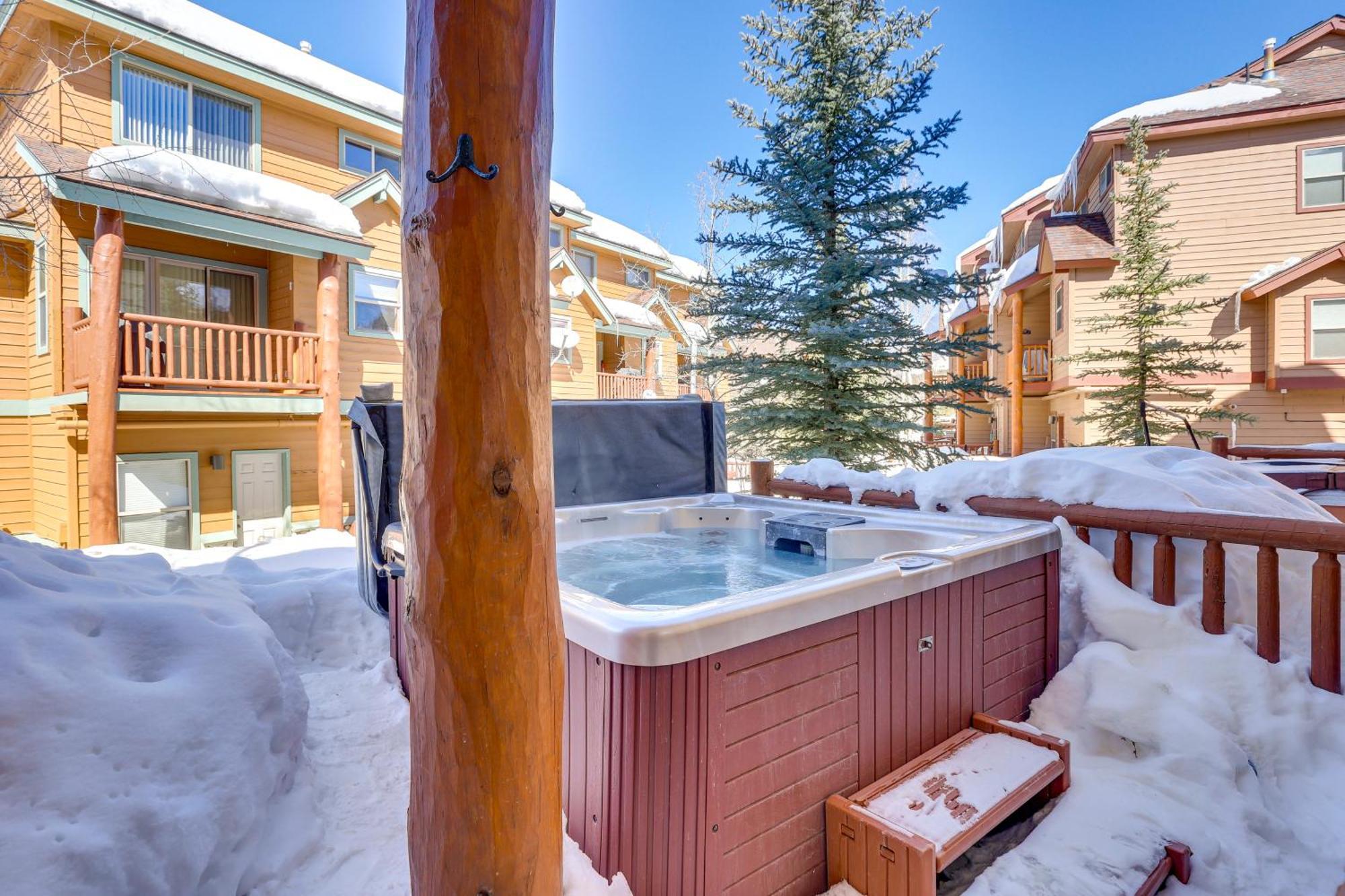 Airy Winter Park Gem With Private Outdoor Hot Tub! Villa Luaran gambar